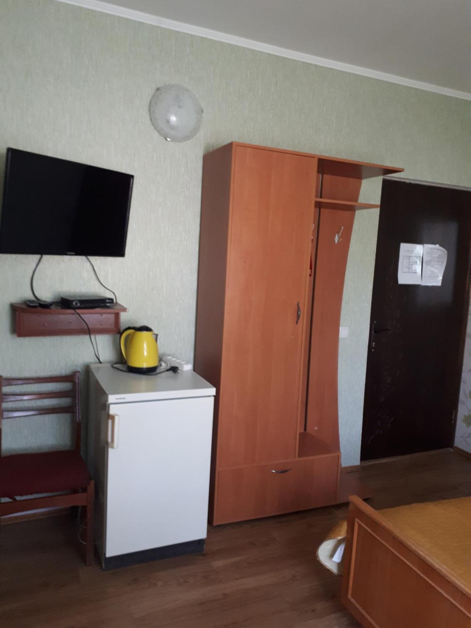 Hotel Gostynnyi Dvir Sharhorod Exteriör bild
