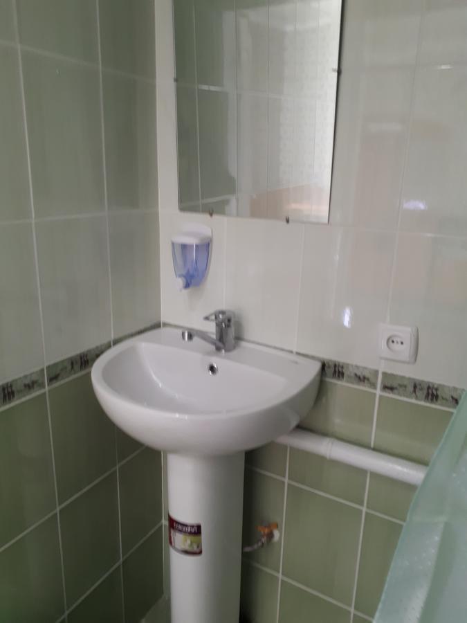 Hotel Gostynnyi Dvir Sharhorod Exteriör bild