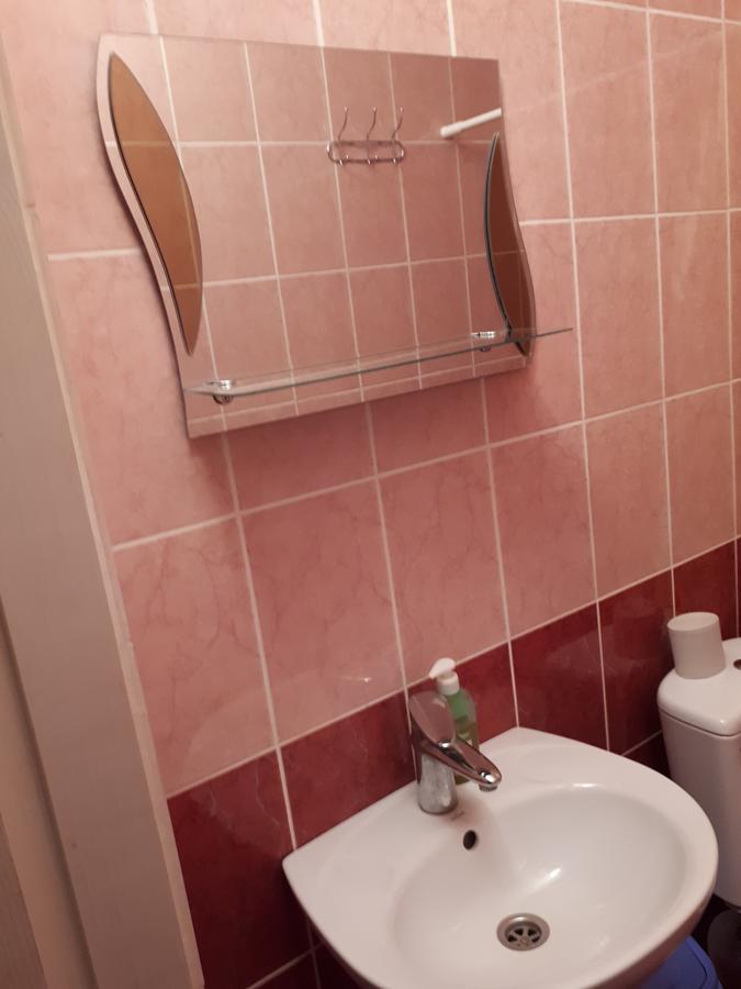 Hotel Gostynnyi Dvir Sharhorod Exteriör bild