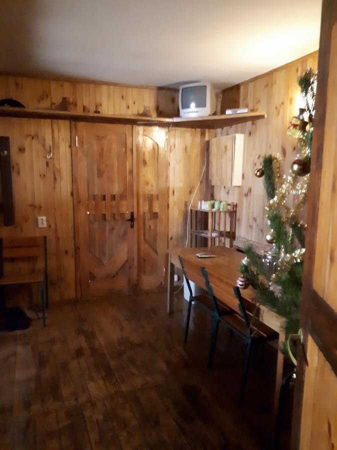 Hotel Gostynnyi Dvir Sharhorod Exteriör bild