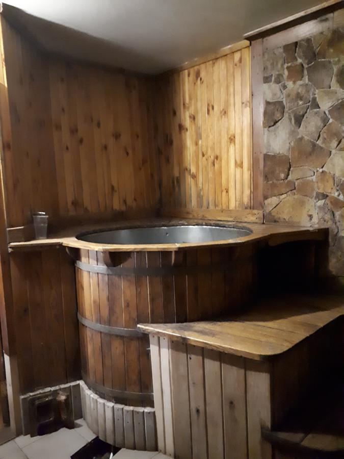 Hotel Gostynnyi Dvir Sharhorod Exteriör bild